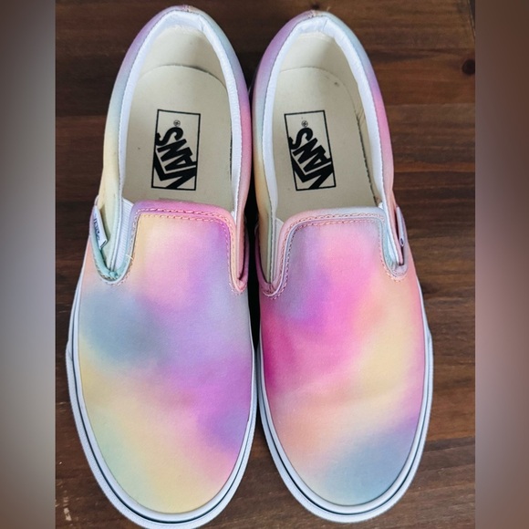 VANS Classic Slip-On 'Aura Shift' Sneakers - Picture 13 of 14